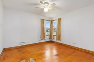 9643 S Richmond Ave, Evergreen Park, IL 60805 - Photo 15