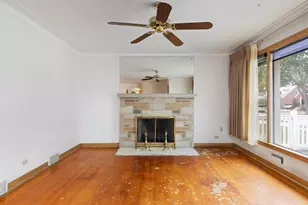 9643 S Richmond Ave, Evergreen Park, IL 60805 - Photo 5