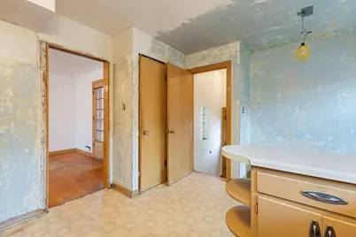 9643 S Richmond Avenue, Evergreen Park, IL 60805 - Photo 13
