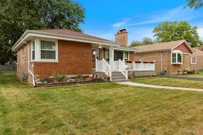 9643 S Richmond Avenue, Evergreen Park, IL 60805 - Photo 3