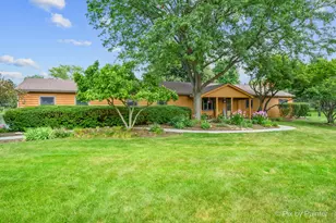 2116 N Pebble Dr, McHenry, IL 60051 - Photo 39