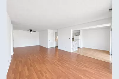 601 W Huntington Commons Road #302, Mount Prospect, IL 60056 - Photo 11