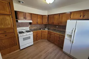 8950 Skokie Blvd, Skokie, IL 60077 - Photo 5