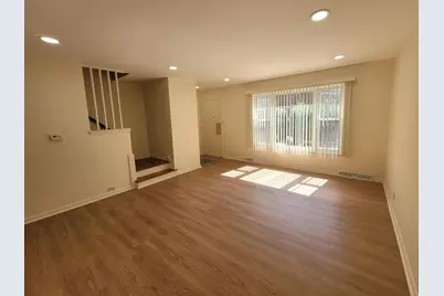 8950 Skokie Boulevard #B, Skokie, IL 60077 - Photo 3