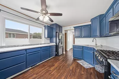 11529 S Laramie Avenue, Alsip, IL 60803 - Photo 9