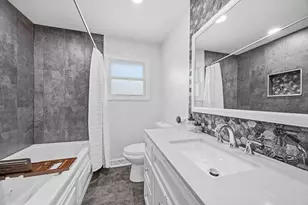 11529 S Laramie Ave, Alsip, IL 60803 - Photo 15