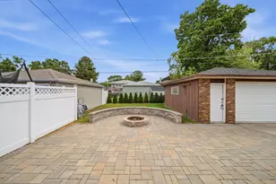 11529 S Laramie Ave, Alsip, IL 60803 - Photo 17