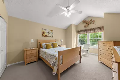 320 Cimarron Road E, Lombard, IL 60148 - Photo 9