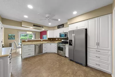 320 Cimarron Road E, Lombard, IL 60148 - Photo 5