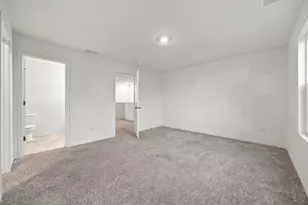 7617 Violet Ln, Joliet, IL 60431 - Photo 17