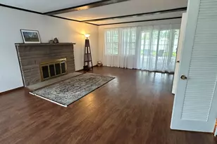 304 Central Ave, Aurora, IL 60506 - Photo 9