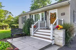 510 Grove St, Wood Dale, IL 60191 - Photo 1