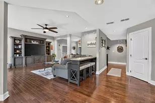 16243 W Blackhawk Dr, Lockport, IL 60441 - Photo 9