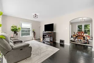16962 Page Ave, Hazel Crest, IL 60429 - Photo 5