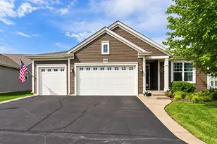 1220 Prescott Ln, Pingree Grove, IL 60140 - Photo 3
