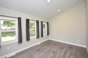 406 E Willow St, Normal, IL 61761 - Photo 15