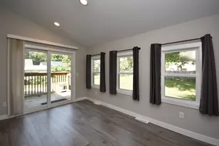 406 E Willow St, Normal, IL 61761 - Photo 13