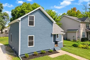 406 E Willow St, Normal, IL 61761 - Photo 3