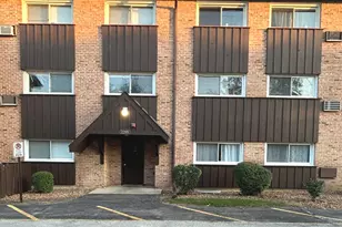 2209 Arbor Cir, Downers Grove, IL 60515 - Photo 1
