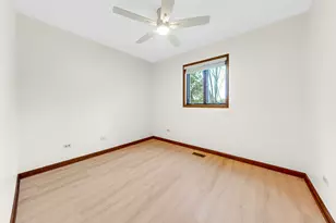 25283 W Timber Ln, Lake Villa, IL 60046 - Photo 15