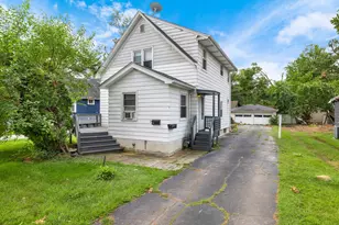 36 N Glenwood Ave, Glenwood, IL 60425 - Photo 1