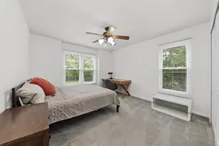 28W031 Greenview Ave, Warrenville, IL 60555 - Photo 29