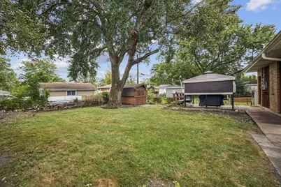201 S Yale Avenue, Addison, IL 60101 - Photo 21