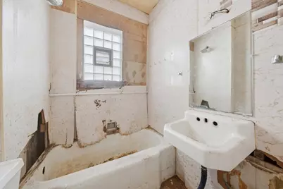 2837 S Millard Avenue, Chicago, IL 60623 - Photo 9