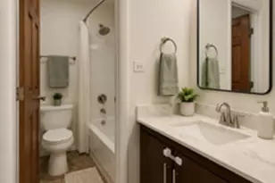 337 Springlake Ln, Aurora, IL 60504 - Photo 7