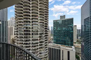 300 N State St, Chicago, IL 60654 - Photo 9