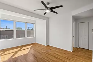 4546 N Troy St, Chicago, IL 60625 - Photo 3