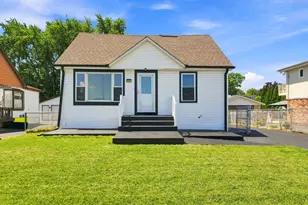 9524 Nashville Ave, Oak Lawn, IL 60453 - Photo 1
