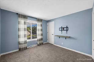 1511 Longwood Dr, Sycamore, IL 60178 - Photo 11