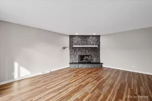 1511 Longwood Dr, Sycamore, IL 60178 - Photo 9