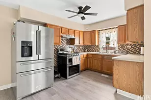7118 W 74th St, Chicago, IL 60638 - Photo 7