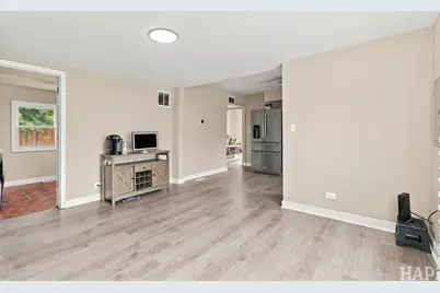 7118 W 74th Street, Chicago, IL 60638 - Photo 11