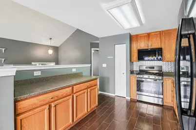 1608 Windward Drive #1608, Pingree Grove, IL 60140 - Photo 7