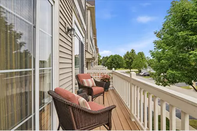674 Shoreline Drive, Grayslake, IL 60030 - Photo 5