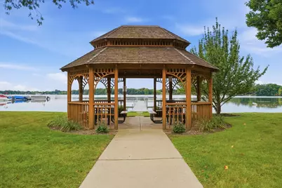 674 Shoreline Drive, Grayslake, IL 60030 - Photo 25
