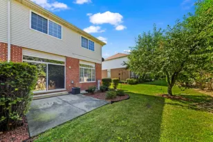 440 Coventry Cir, Glendale Heights, IL 60139 - Photo 17