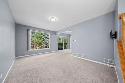 440 Coventry Circle, Glendale Heights, IL 60139 - Photo 3