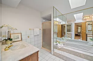 2334 Phillips Dr, Glenview, IL 60026 - Photo 21