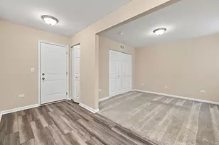 4134 Irving Rd, Aurora, IL 60504 - Photo 5
