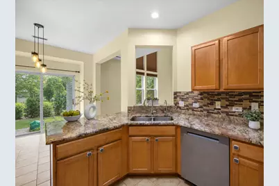 1062 Stamford Court, Aurora, IL 60502 - Photo 9