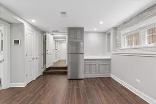 1441 W Wolfram, Chicago, IL 60657 - Photo 9