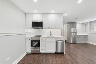 1441 W Wolfram, Chicago, IL 60657 - Photo 11