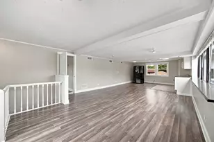4904 W Gunnison St, Chicago, IL 60630 - Photo 3