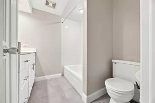 4904 W Gunnison St, Chicago, IL 60630 - Photo 7