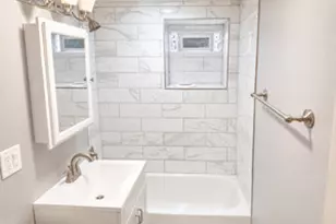 611 E 50th Pl, Chicago, IL 60615 - Photo 5