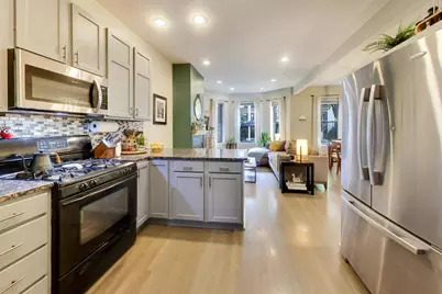 4921 N Kenmore Avenue #1, Chicago, IL 60640 - Photo 11
